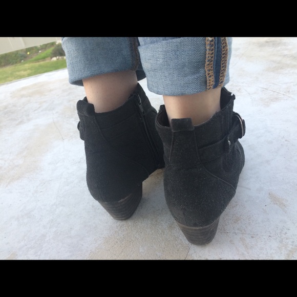 Preowned black ankle boots - Picture 4 of 7
